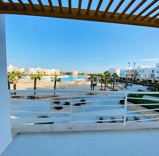 شقة Rustic 1 Br-apt@ Swanlake El Gouna ! الغردقة